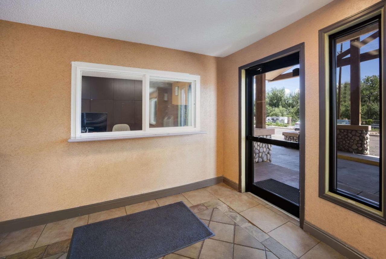 Rodeway Inn Colorado Springs Extérieur photo