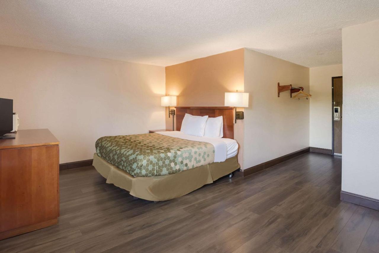 Rodeway Inn Colorado Springs Extérieur photo