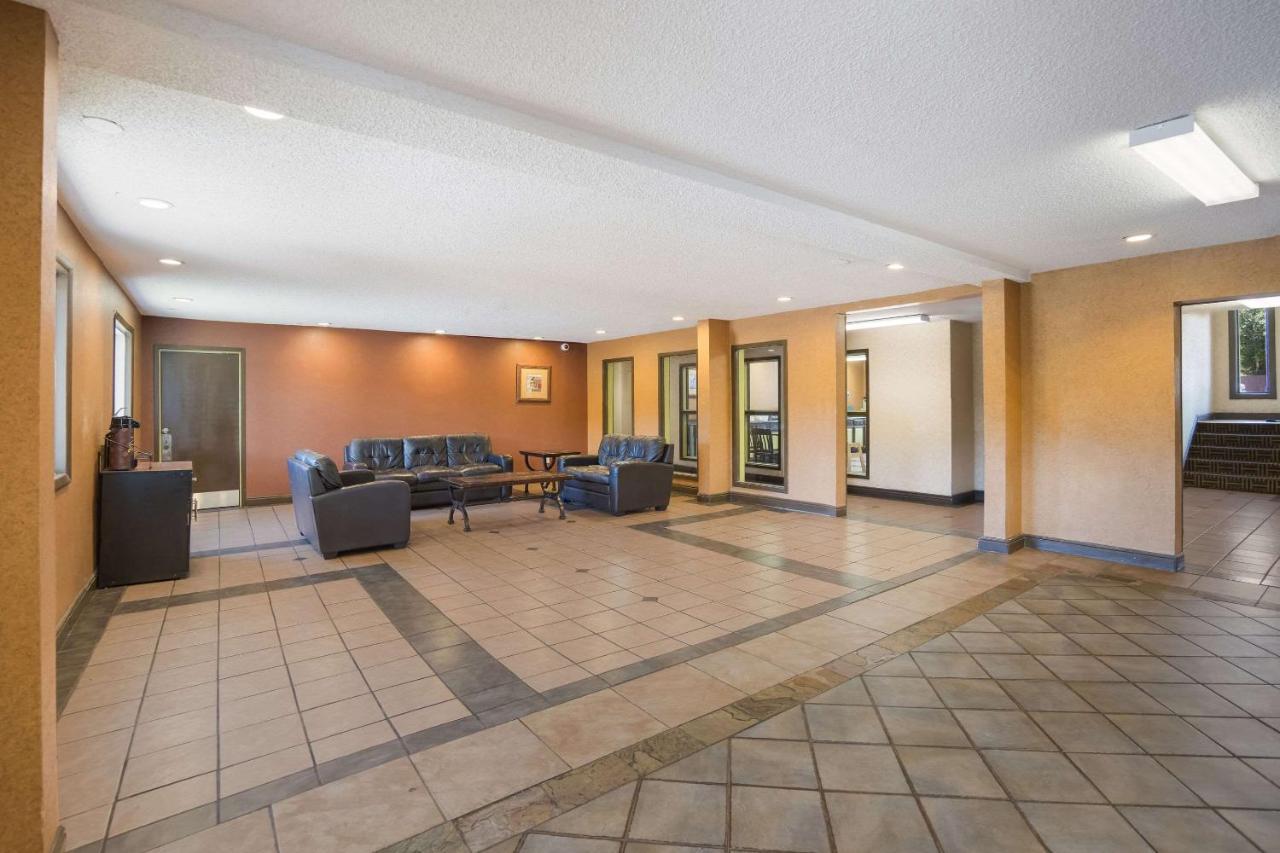 Rodeway Inn Colorado Springs Extérieur photo